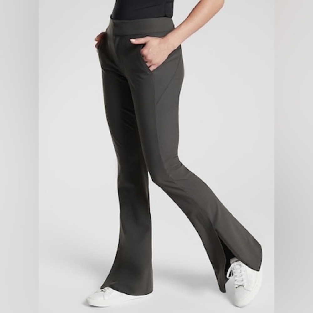 Athleta Stellar Flare Trouser Pants | Size 2 | Charcoal Gray